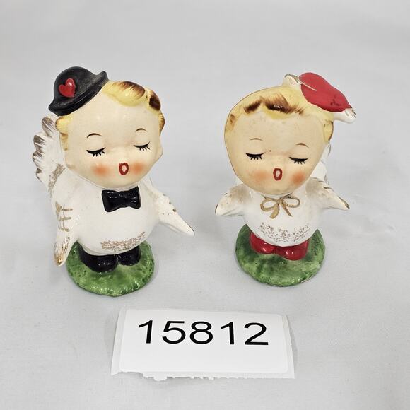 Napco Salt Pepper Shakers Anthropomorphic Valentine Boy Girl Love Birds 2647 VTG - Picture 15 of 15